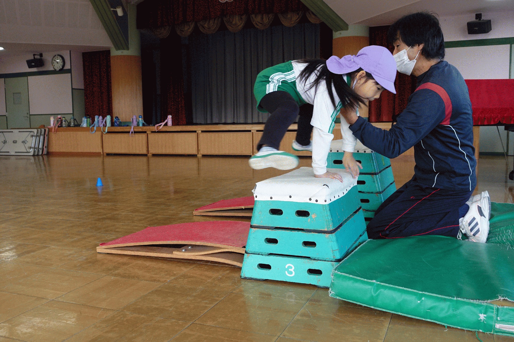 �N���ƔN���ŕۈ�̈炪����܂���