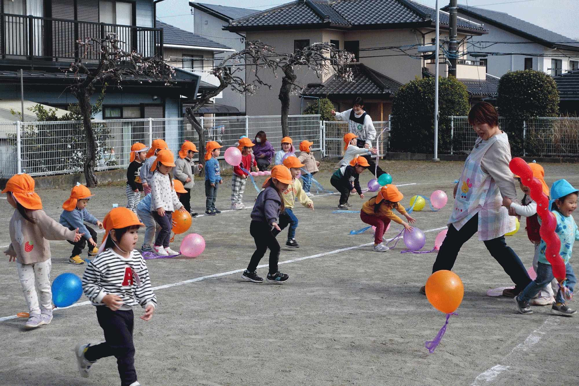 �u�킭�킭�݂ǂ胉���h�v�Ɍ����ĊJ�X�̏��������܂���